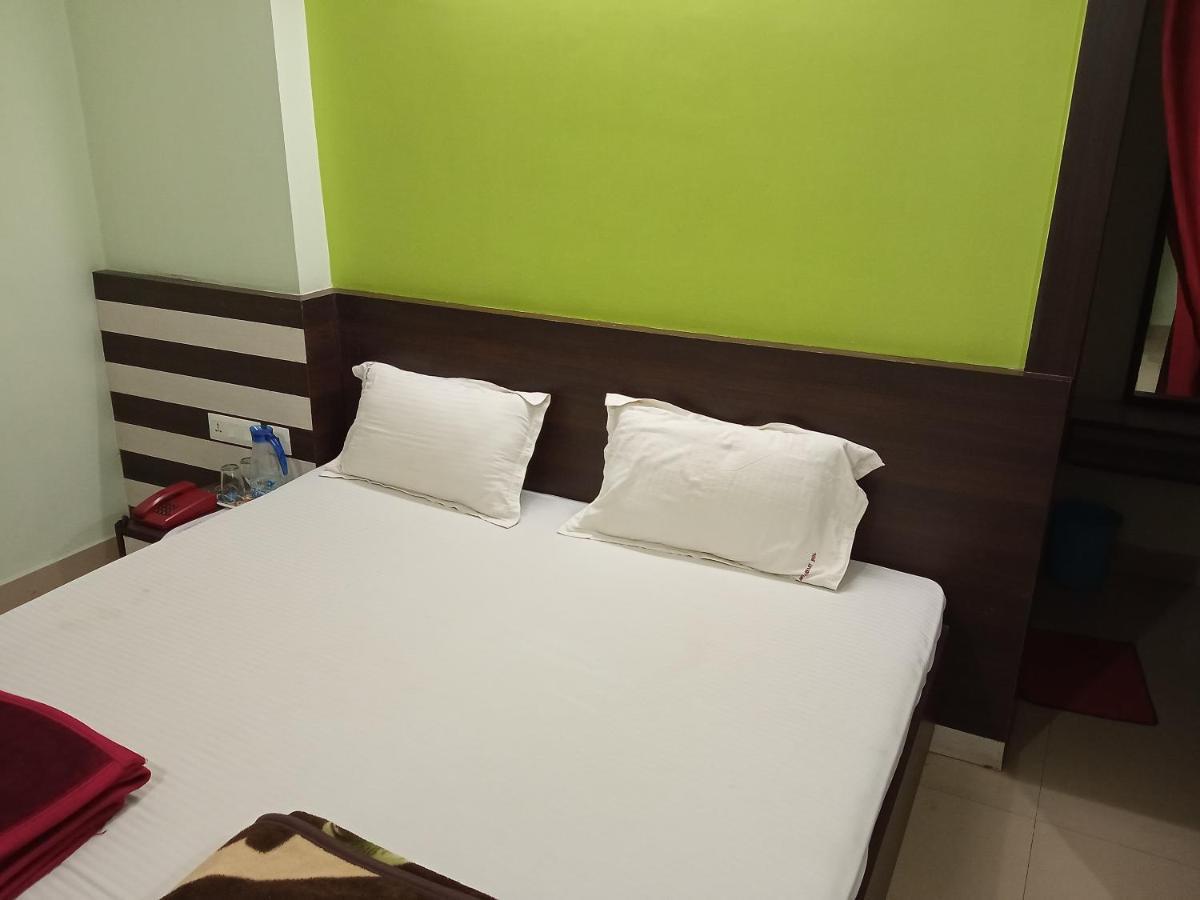 Hotel Viraat Inn Gajá Kültér fotó